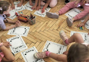 Dzień Kropki w świetlicy szkolnej_twórcze prace plastyczne.