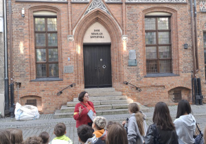 Toruń zachwyca, czyli klasy: 4a, 4b i 8a na historycznym szlaku.