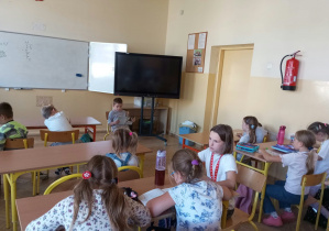 Ogólnopolski Dzień Głośnego Czytania w świetlicy szkolnej.