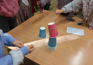 Uważność w formacie 3D, czyli klasa 2a i lekcja koncentracji.