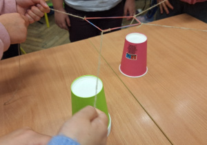 Uważność w formacie 3D, czyli klasa 2a i lekcja koncentracji.