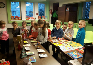 Klasa IIA odwiedza Wojewódzką Bibliotekę Publiczną w Łodzi
