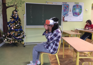 Wirtualny spacer z wykorzystaniem okularów VR.