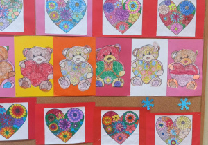 Walentynkowe mozaiki w wykonaniu uczniów klasy 3b.
